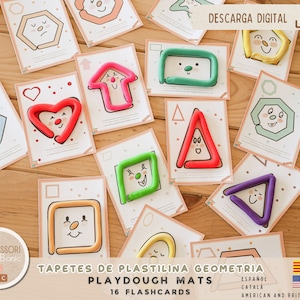 Può includere: 16 tappetini per plastilina con diverse forme geometriche con facce. Ogni tappetino ha un colore e una forma diversa, tra cui un cuore, un quadrato, un triangolo, un esagono e un rettangolo. I tappetini sono progettati per consentire ai bambini di usare la plastilina per creare le forme.