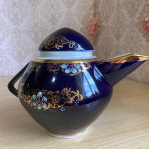 Porcelain teapot, hand painted, Ukrainian factory. Vintage teapot, cobalt, porcelain, hand painted with gold, Dovbysh, Vintage kettle