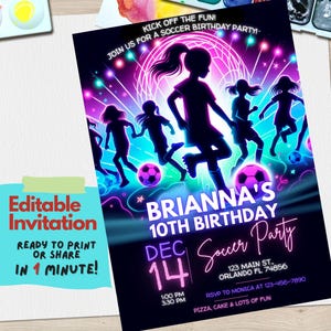 Convite de aniversário de futebol para meninas | Convite personalizado para festa esportiva | Modelo digital Canva para aniversário com tema de futebol, rosa editável