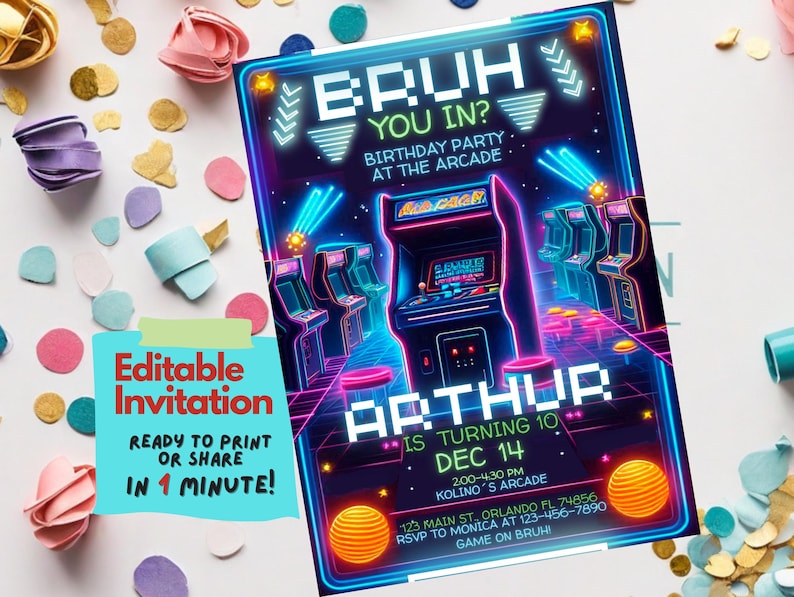 Puede incluir: Una invitaci&oacute;n de fiesta de cumplea&ntilde;os de 10 a&ntilde;os en una sala de juegos con colores ne&oacute;n. La invitaci&oacute;n presenta un juego de arcade pixelado con el texto "BRUH YOU IN?" y "ARTHUR IS TURNING 10".