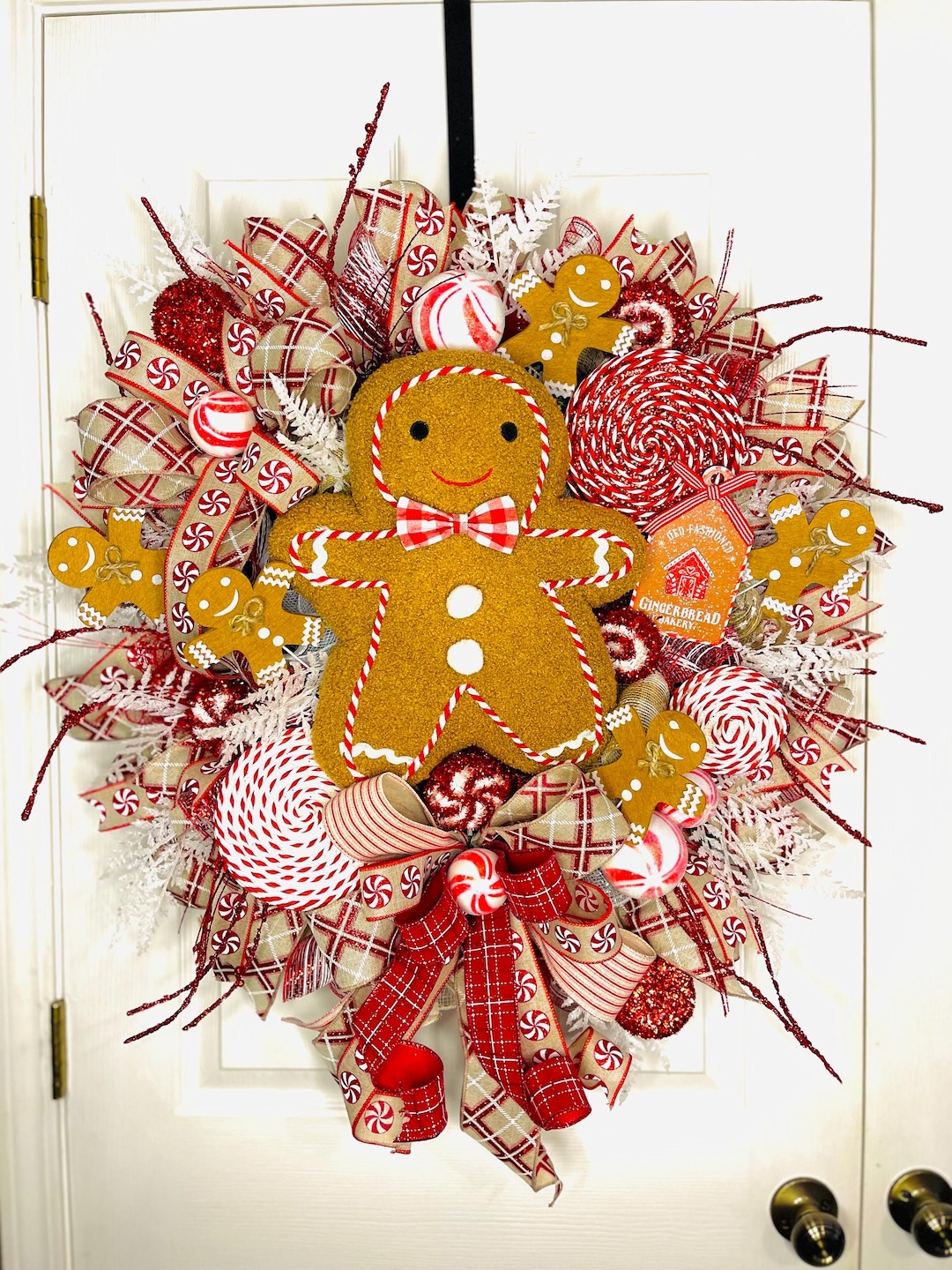 Gingerbread Man Christmas Wreath With Red Plaid Bows, Peppermint Candy ...