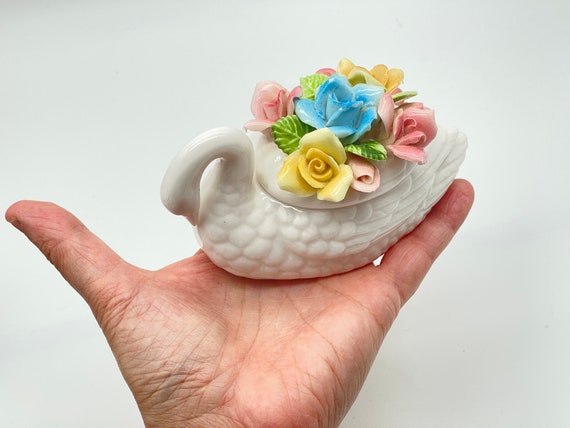VTG, Porcelain Swan with Hand Applied Flowers Tri… - image 8