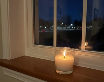 Medium textured glass candle