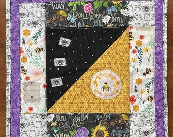 Bumble bee table mat