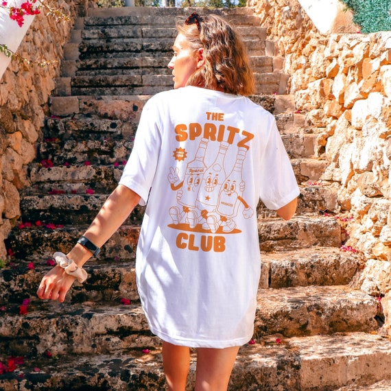 Aperol Spritz Club T-Shirt: Retro Cocktail Graphic Tee