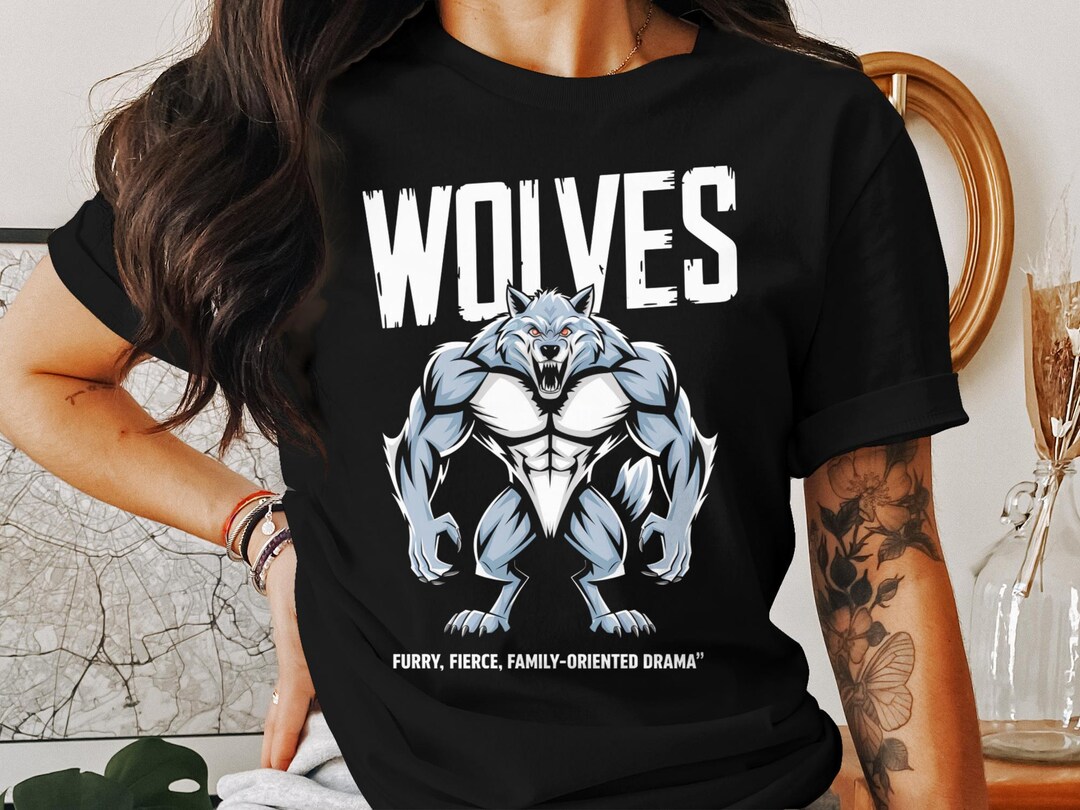 Wolves Graphic Hoodie, Fierce Wolf Design Sweatshirt, Family-oriented ...