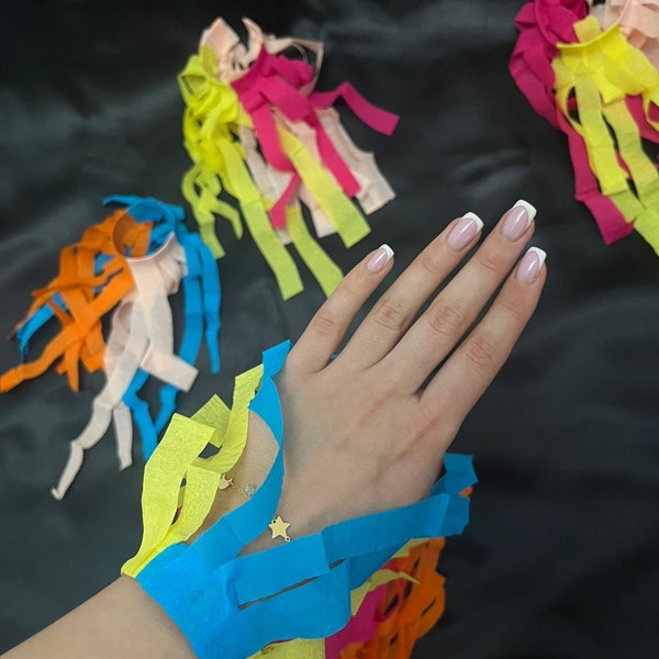 Pinata bracelets party