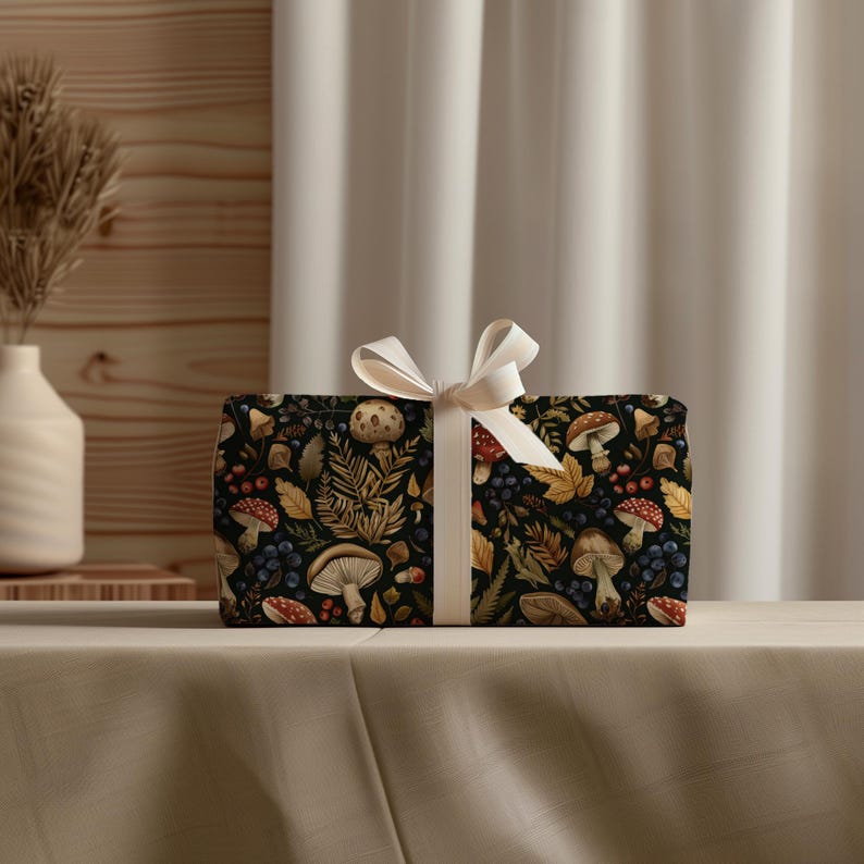 Hojas de papel para envolver regalos con temática de cabañas de bosque oscuro: estética melancólica, hongos, papel de regalo de cumpleaños moderno, Navidad con temática de bosque, festividades imagen 2