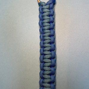 Paracord keychain