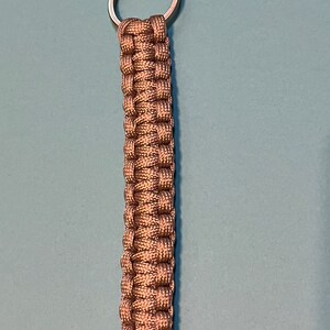 Paracord keychain
