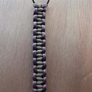 Paracord keychain