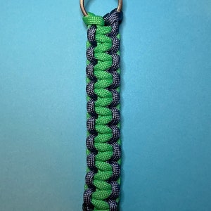 Paracord keychain