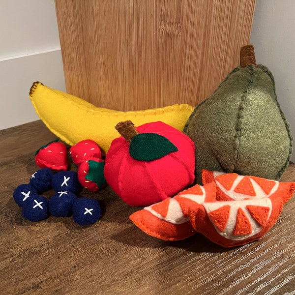 Felt fruit, play felt fruit set, pretend play, play kitchen, fruit toys, felt, play food, Montessori, play felt food