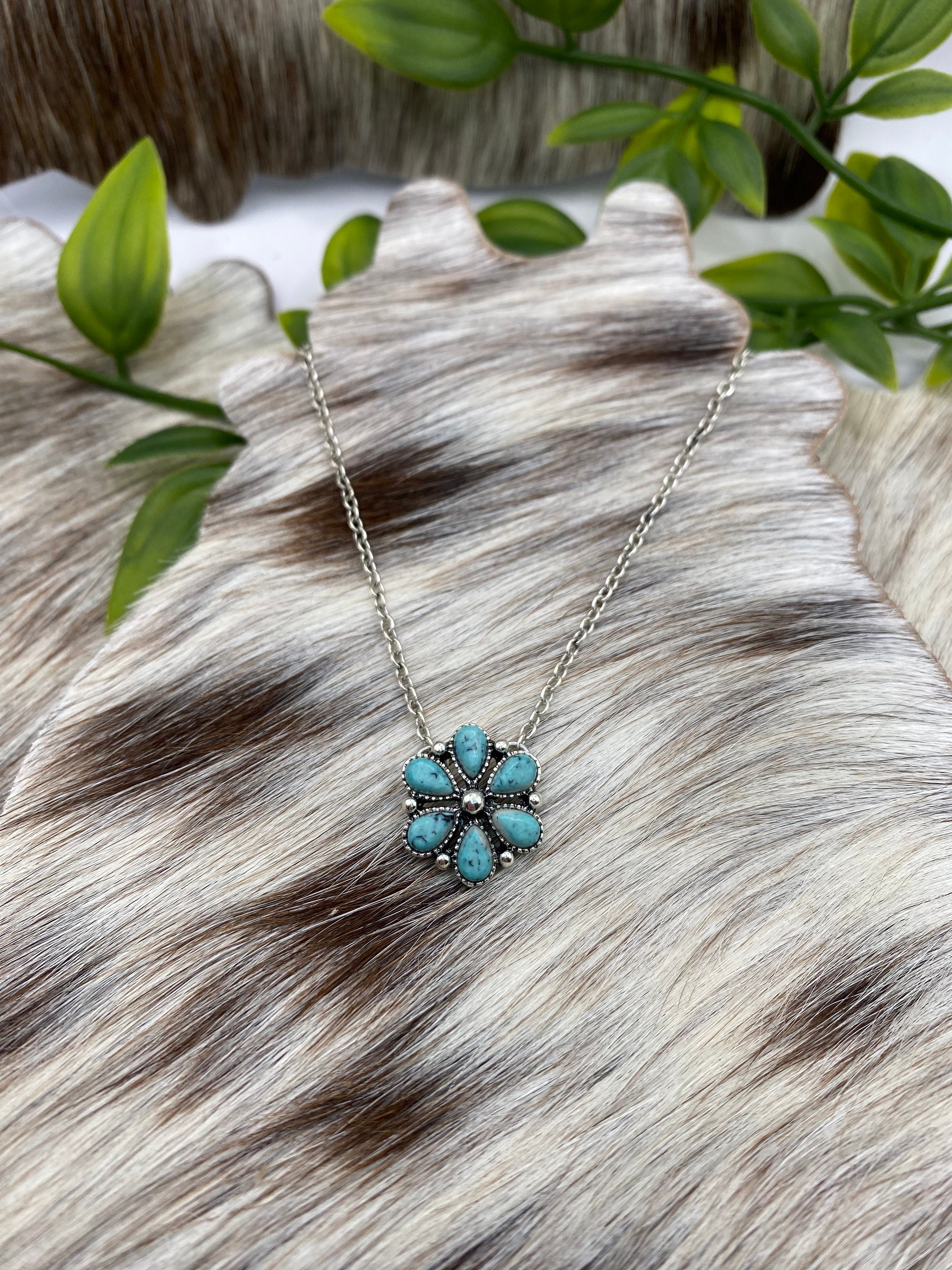 SunsetCactusCo Western Faux Turquoise Flower Necklace Western Necklace