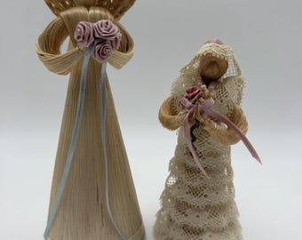 Vintage Corn Husk Figurines Handmade Set of 2 Folk Art Design Cottage Boho