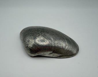 Salisbury Pewter Clam Shell Coastal Nautical Decor Trinket Dish