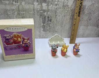 Vintage HALLMARK Keepsake 1995 Flowerpot Friends Set of 3 Ornaments W/Window Box
