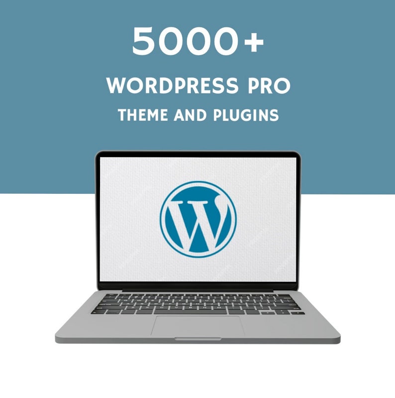 Puede incluir: Un ordenador port&aacute;til plateado con una pantalla blanca que muestra el logotipo de WordPress. El texto "5000+ WordPress Pro Theme and Plugins" se muestra encima del port&aacute;til.