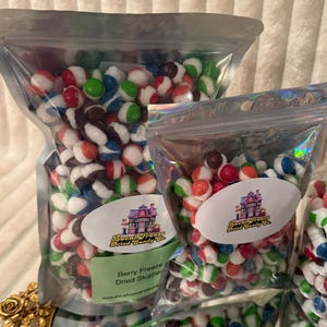 WILD BERRY Freeze Dried Skizzles Original Flavors Crunchy Limited Price SALE