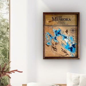 Lac Muskoka - Ontario Canada. Décoration murale 18 x 23 po. Rempli de résine, gravé sur bois, multicouche.