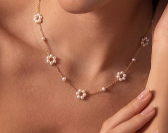 Pearl Flower Necklace, Freshwater Pearl Daisy Chain 18 Inch, 18K Gold or White Gold Vermeil, Dainty Layering Necklace, Gift for Her