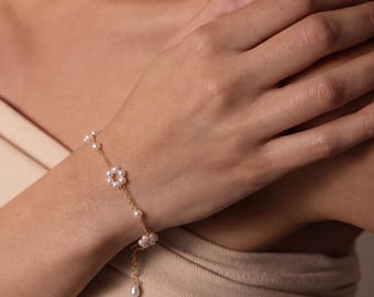 Freshwater Pearl Bracelet, Handcrafted Pearl Flower Design, 18K Gold Vermeil, Bridal Bridesmaid Jewelry, Mother's Day Gift for Her