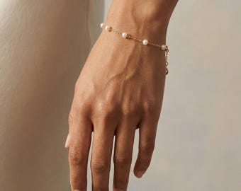 Freshwater Pearl Bracelet 14K Gold Vermeil 925 Silver | Dainty Pearl Station Bracelet | Adjustable Pearl Chain Bracelet | Gift for Her
