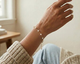 Freshwater Pearl Bracelet, 14K Gold Vermeil or 925 Sterling Silver, Dainty Pearl Station Design, Adjustable Chain Bracelet, Gift for Her