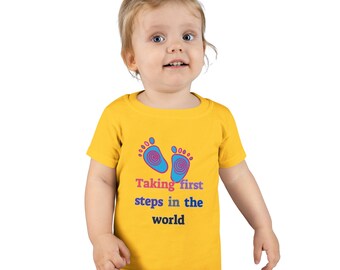 Eerste stappen in de wereld zetten, T-shirt voor peuters, Hebreeuwse kleding - Uniek cadeau voor kleintjes - Joods-Israëlische mode
