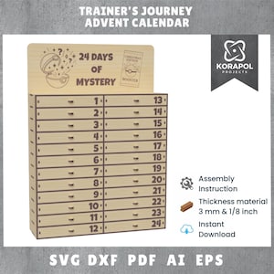 Könnte beinhalten: Adventskalender aus Holz mit 24 nummerierten Schubladen. Der obere Teil zeigt den Text "Trainer's Journey Advent Calendar" und "24 Days of Mystery". Enthält einen Christmas Edition Booster. Sofortiger Download.