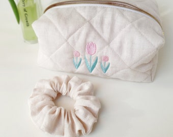 Quilted Linen Toiletry Bag With Embroidered Tulips And Matching Scrunchie, Sustainable Linen Makeup Pouch, Gift for Best Friend, Mom Gift