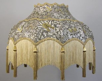 Pantalla victoriana vintage con diseño de cabeza de serpiente de William Morris, flecos y borlas sedosas, 40,6 cm, Maia