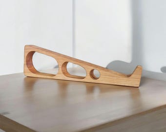 Oak Wood Laptop Stand: Ergonomic Notebook Riser