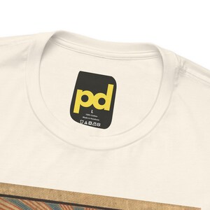 T-Shirt mit dem Buchcover von „Die eiserne Ferse“, Jack-London-Literatur-Shirt, Geschenkidee für einen Klassiker Bild 4