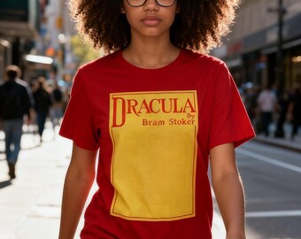 Camiseta de Drácula - Camiseta con portada del libro de Bram Stoker - Camiseta clásica de literatura gótica - Bella+Canvas 3001