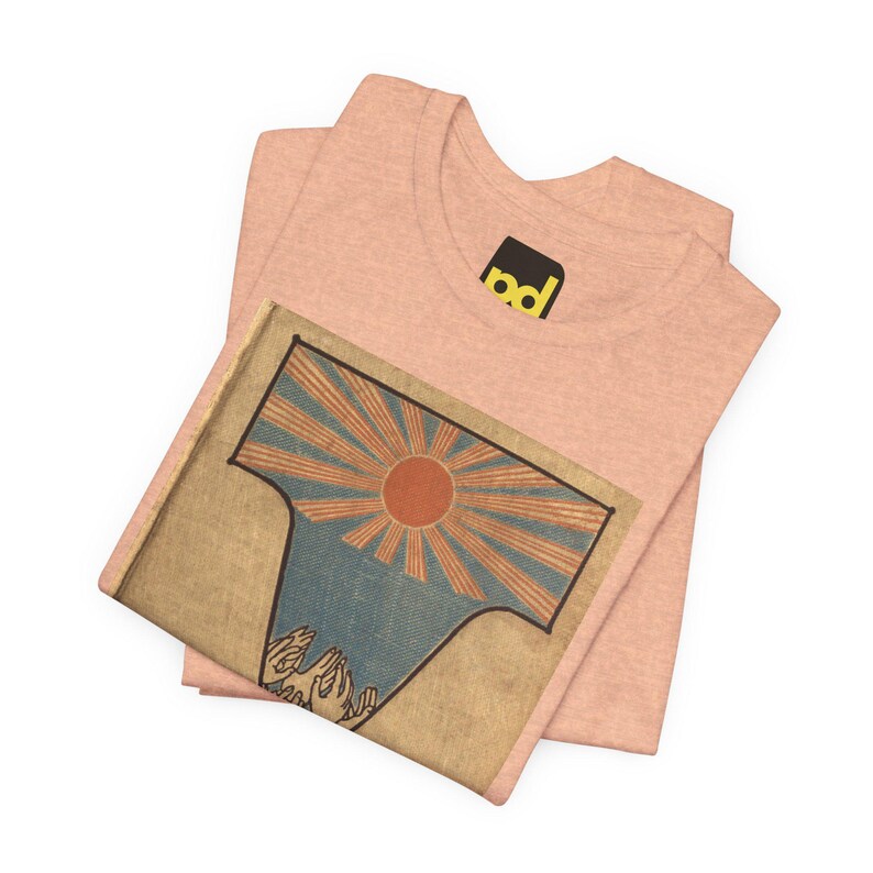 T-Shirt mit dem Buchcover von „Die eiserne Ferse“, Jack-London-Literatur-Shirt, Geschenkidee für einen Klassiker Bild 6