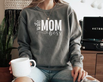 Wife Mom Boss Shirt, Funny Mom Shirt, Sarcastic Mum Shirt, Gift For Wife From Husband, Mom Shirt Funny, Mothers Day Shirt, Mom Gift