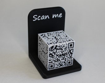 QR Code Cube for Display
