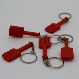 Hairbrush key chain, Lethal Company scrap item, video game prop