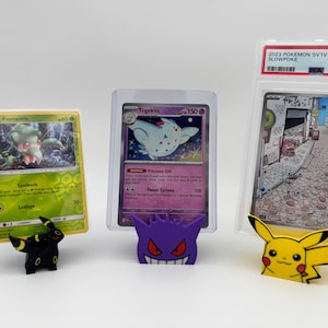 Expositor de cartas Pokémon: vitrina versátil para cartas regulares, con fundas y graduadas