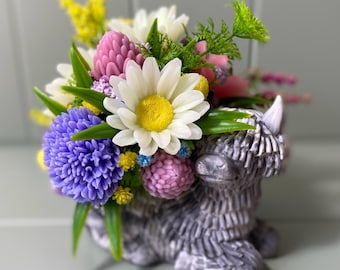 Highland Cow Decor: Handmade Soap Flowers in Charming Wildflower Arrangement – Perfect Gift for Cow Lovers. Decor for Countryside Home