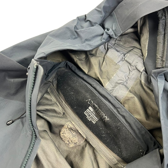 Arc'teryx Leaf Alpha Windstopper Jacket - women L… - image 10