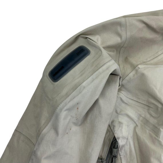 Arc'teryx Leaf Alpha Windstopper Jacket - women L… - image 7