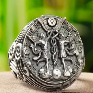 Zodiac Wheel Ring, Silver Sun Zodiac Signs Signet, Sterling Astrology Symbols Pinky, 925 Horoscope Occult Jewelry Gift For Astrology Lovers