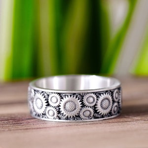 Silver Sunflower Ring For Womens Flower Band Sterling Wildflower Ring Unique Mens Jewelry Minimalist Promise Ring Handmade Engagement Ring