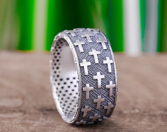 Anillo de cruz de plata de ley, banda religiosa grabada