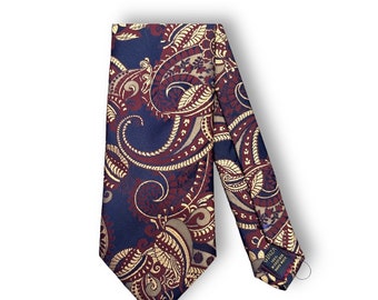 Corbata y pañuelo de bolsillo azul marino y beige con diseño floral