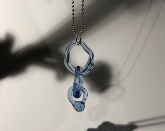 Superbe collier bleu à maillons en verre borosilicaté - Inspiré de l'océan, fabriqué artisanalement sur de l'argent sterling - Idéal pour les occasions spéciales