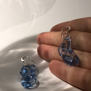 Prachtige blauwe borosilicaatglas oorbellen handgemaakte bungelen met elegante kettingen Sterling zilveren haken ideaal Moederdagcadeau afbeelding 4