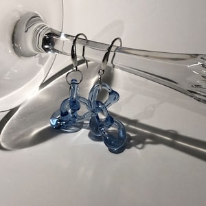 Prachtige blauwe borosilicaatglas oorbellen handgemaakte bungelen met elegante kettingen Sterling zilveren haken ideaal Moederdagcadeau afbeelding 2